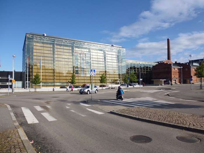 Seminaaripaikka ulkoa päin